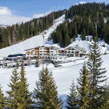 Hotel Costes Корвара ин Бадия Екстериор снимка